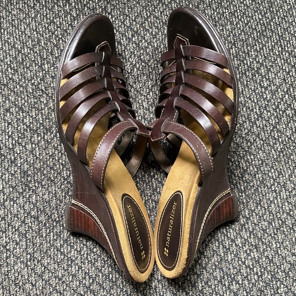 Naturalizer Brown Sandals - size 6.5 - Picture 4 of 10